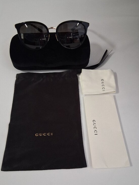 Gucci Women’s Sunglasses GG0077SK-001-56 – Black – New With Tags main image 2